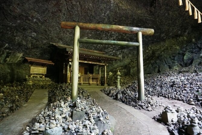 Takachiho Gorge Miyazaki Day Private Tour From Fukuoka - Pickup and Start Time