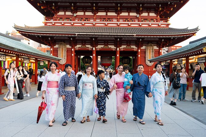 Tokyo Family Photo Experience (Photos of Couples and Friends Also Available) - Meeting Information