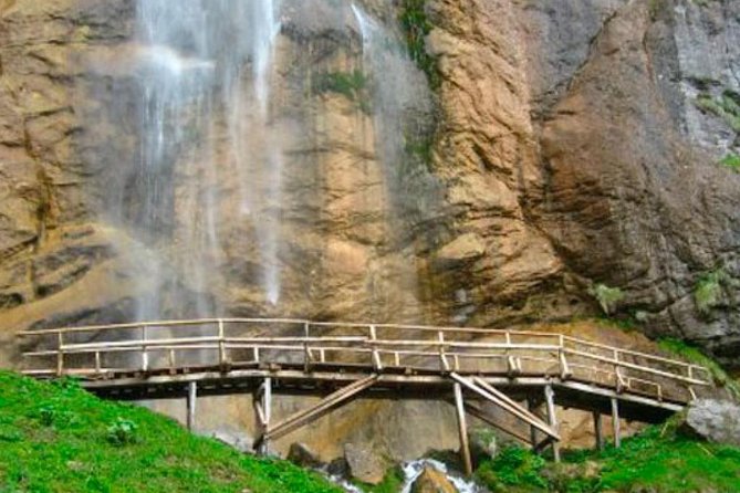 Trekking Skakavac - Tour Duration and Participants