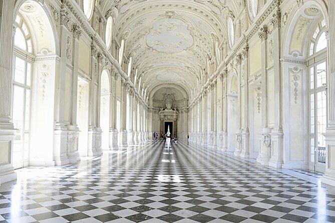 Turin: Reggia Di Venaria Guided Tour - Key Points