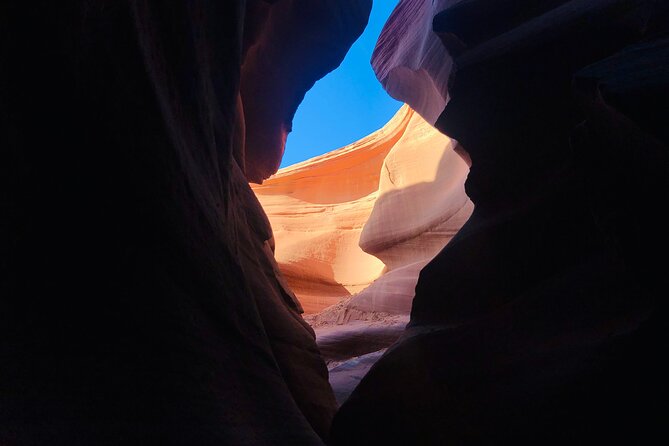 Upper and Lower Antelope Canyon With Horseshoe Bend Hiking Tour - Tour Overview and Itinerary