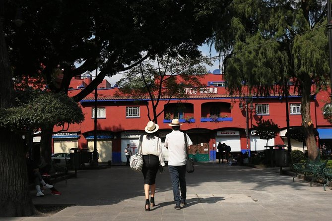 Visit to Xochimilco, Coyoacán, and Ciudad Universitaria - Key Points