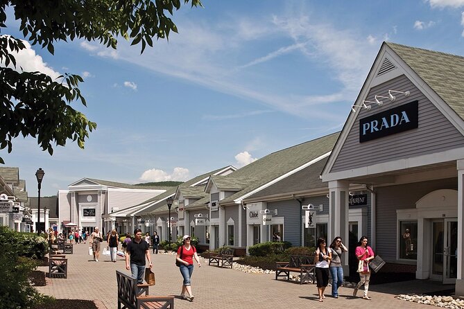 Woodbury Outlets Roundtrip Transfer Review - Tour Overview and Departure Locations