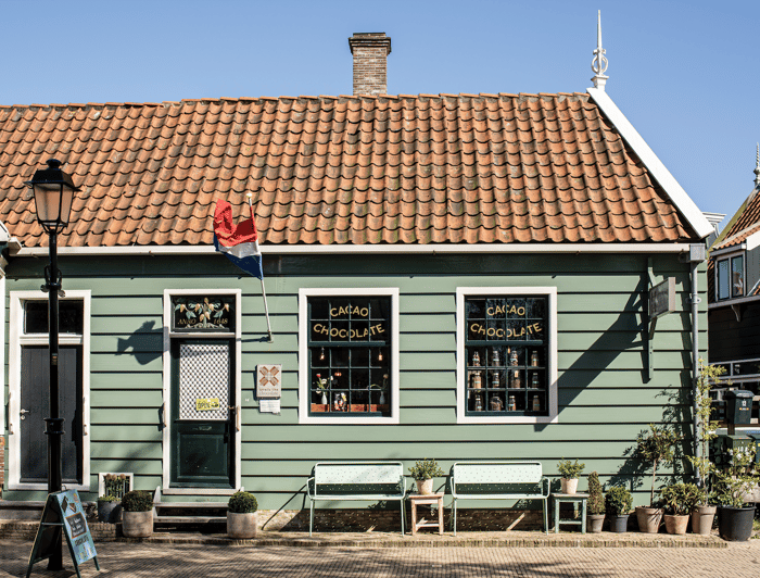 Zaandijk: Chocolate Walkabout Tour & Chocolate Tasting