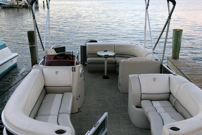 23ft Pontoon Boat Rental