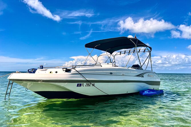 4 Hours 22 Hurricane Deck Boat Rental in Key West