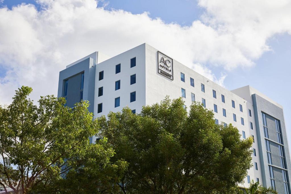AC Hotel by Marriott Miami Aventura Review