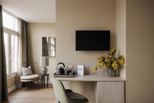 Adam Suites Hotel - Hotel Overview