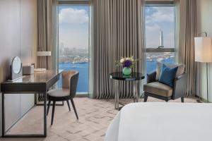 Address Grand Creek Harbour - Hotel Overview and Location