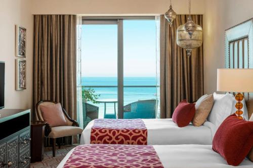 Ajman Saray, a Luxury Collection Resort, Ajman - Location and Accessibility