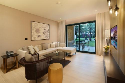 Al Ain Rotana - Hotel Overview