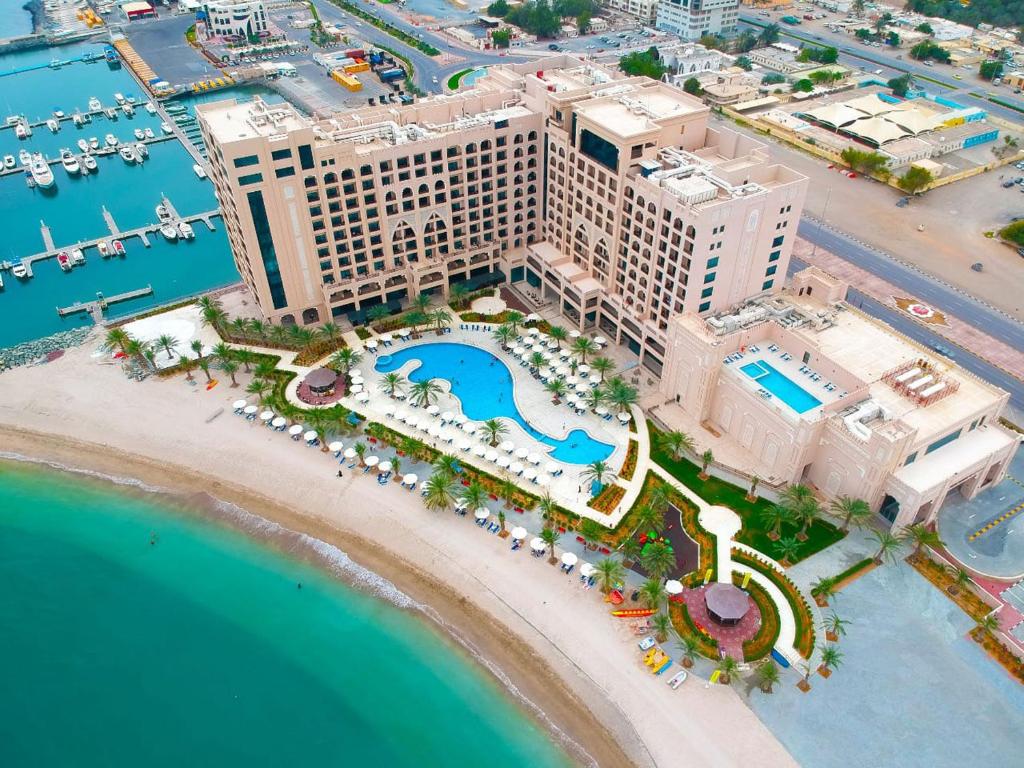 Al Bahar Hotel & Resort Review
