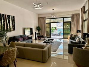 Al Dana Sea View Villa - Property Overview