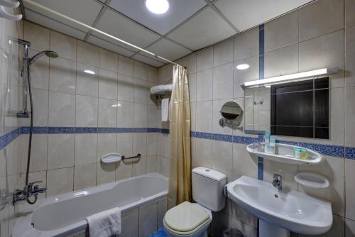 Al Hayat Hotel Apartments - Accommodation Types and Features