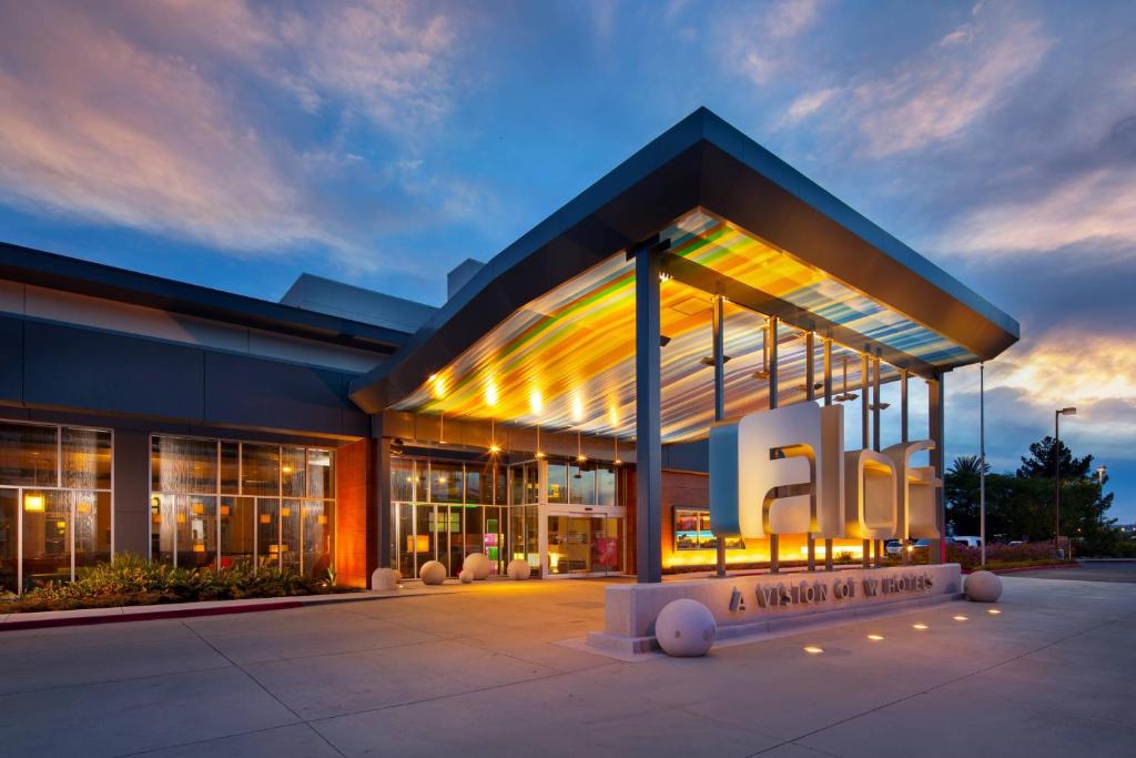 Aloft San Francisco Airport - Hotel Overview and Location
