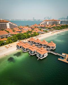 Anantara The Palm Dubai Resort - Resort Overview and Location