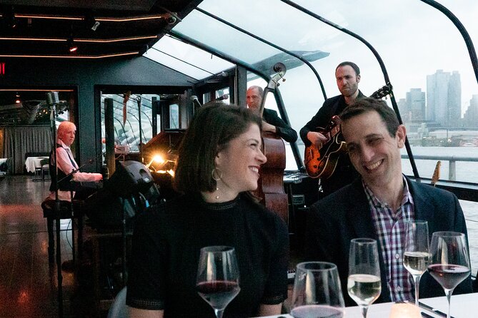 Bateaux New York Fathers Day Plated Dinner Cruise - Event Overview