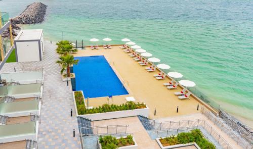 Beach Bay Hotel Mirfa - Hotel Overview