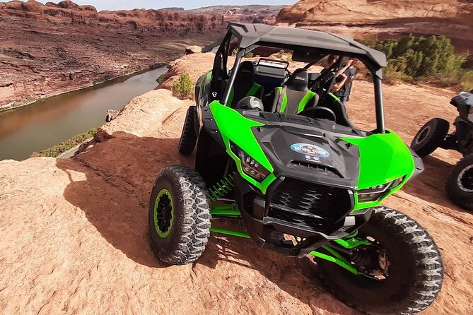 BEST! Poison Spider U-Drive 4X4 Tour in Moab +Dinosaur Tracks!