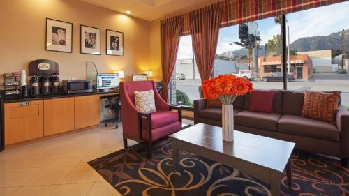 Best Western Pasadena Inn - Location and Accessibility