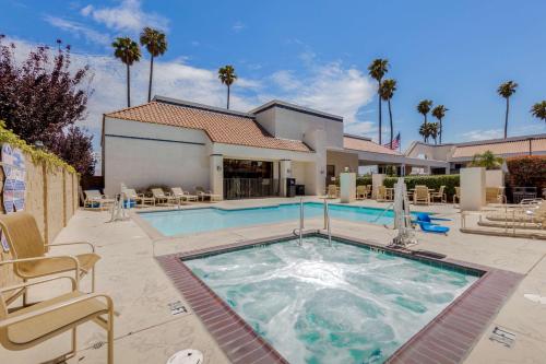 Best Western Plus Big America - Hotel Overview