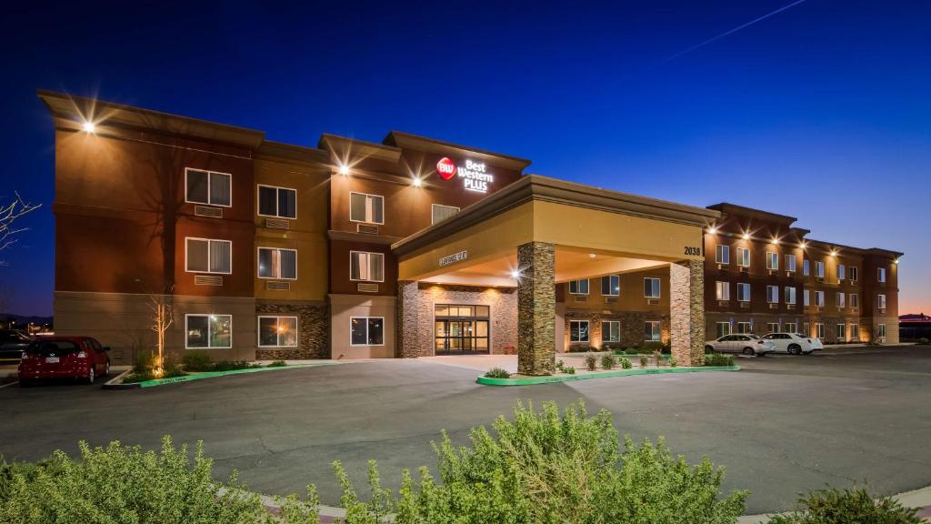 Best Western Plus Desert Poppy Inn - Hotel Overview