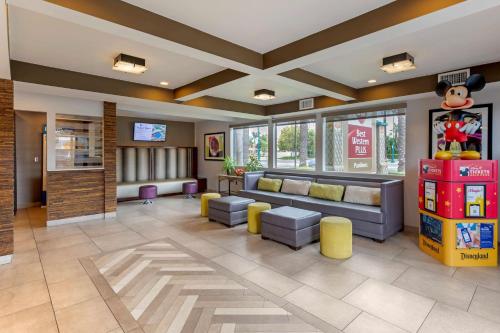 Best Western Plus Pavilions Review