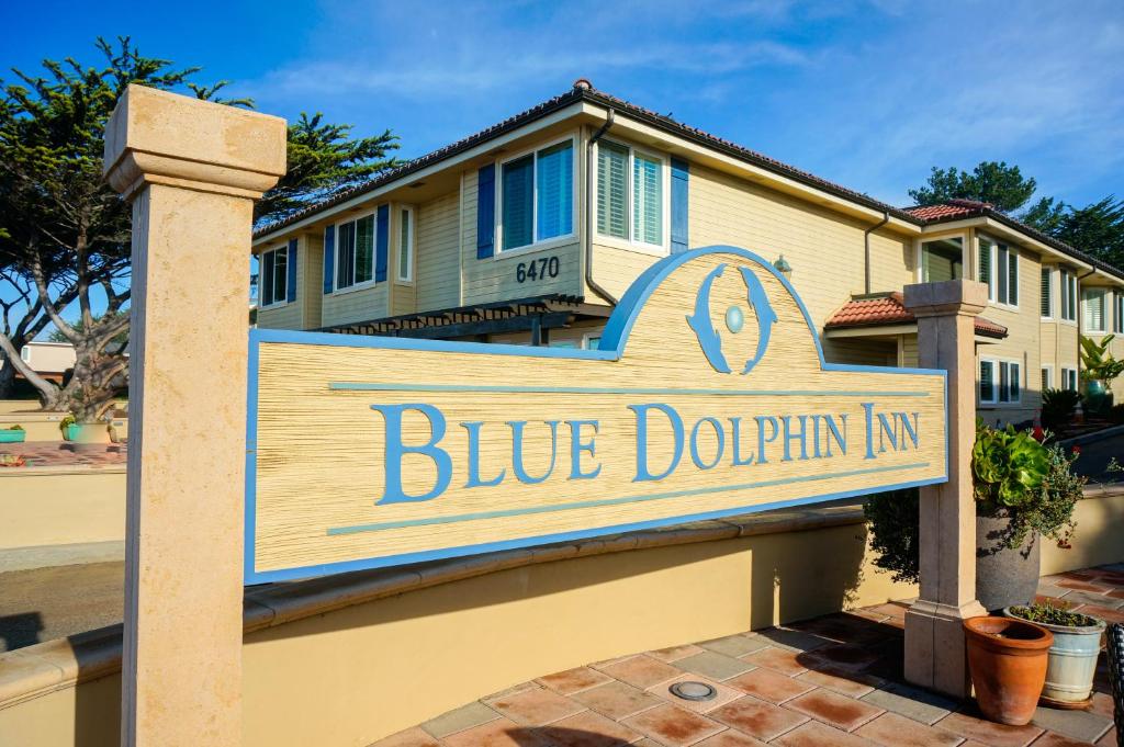 Blue Dolphin Inn - Location and Surroundings