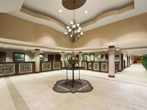 Buena Vista Suites Orlando - Location and Proximity