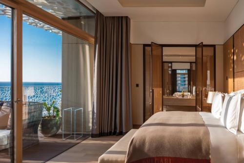 Bulgari Resort, Dubai - Location and Surroundings