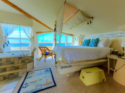 Captains Inn at Moss Landing - Exceptional Location and Proximity