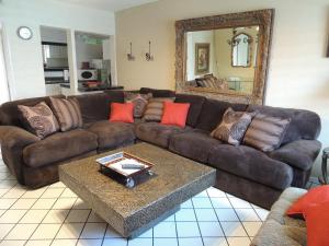 Casa Larrea Inn - Excellent Location and Proximity