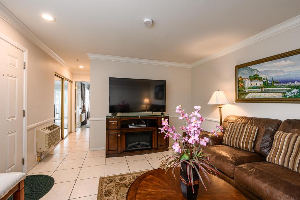Casa Mariquita Hotel by Omeo Review