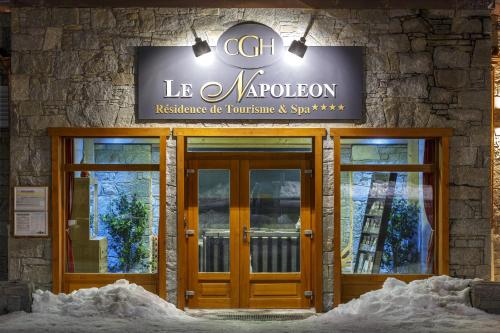CGH Residence Boutique Le Napoléon - Location and Nearby Ski Lifts