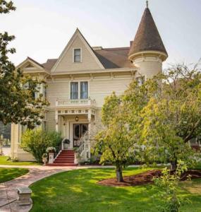 Chateau Coralini - Hotel Overview