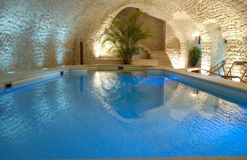 Château De Vault De Lugny Review