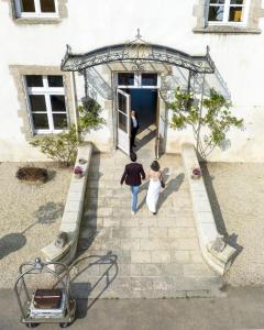 Chateau Du Boisniard - Location and Surrounding Area