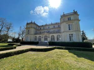 Château Du Boulay Morin - Location and Nearby Attractions