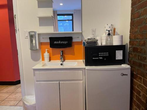 Chelsea Rooms NYC - Hotel Location and Accessibility