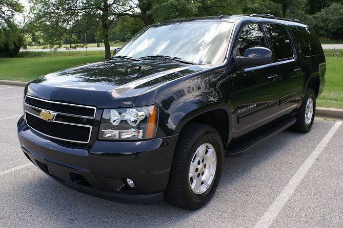 Chicago Private 4-Hour Sightseeing Transfer by Luxury SUV