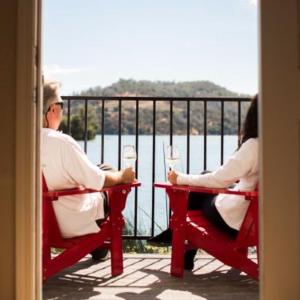 Clear Lake Cottages & Marina - Overview and Location