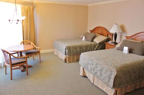 Columbus Inn - Hotel Overview and Location