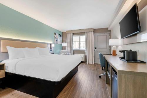 Comfort Inn Sea World Area - Hotel Overview