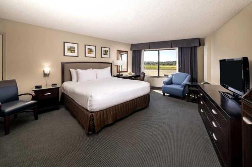 Concord Plaza Hotel - Hotel Overview and Location