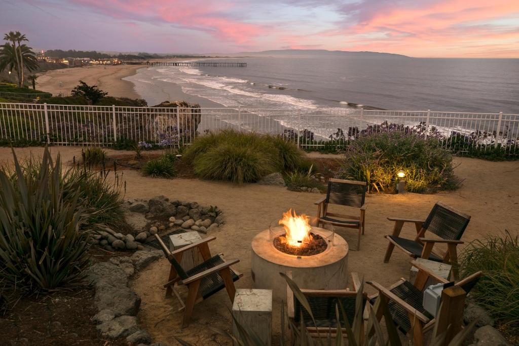 Cottage Inn by the Sea - Accommodation Details
