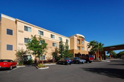 Courtyard by Marriott Merced - Location and Directions