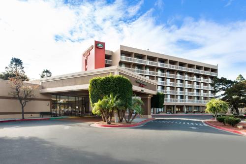 Courtyard by Marriott Oxnard/Ventura - Hotel Location and Highlights