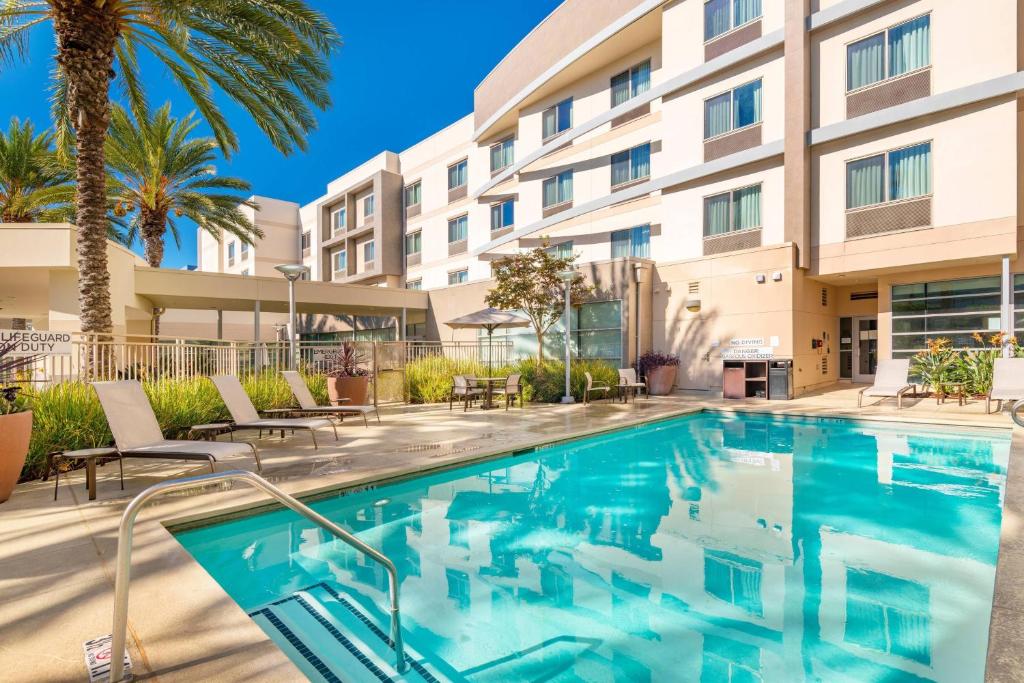 Courtyard by Marriott Santa Ana Orange County - Hotel Overview and Location