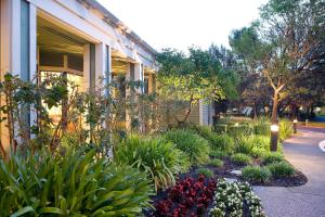 Courtyard San Francisco Larkspur Landing/Marin County - Hotel Location and Accessibility
