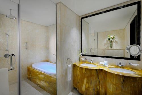 Crowne Plaza - Dubai Jumeirah, an IHG Hotel - Hotel Overview